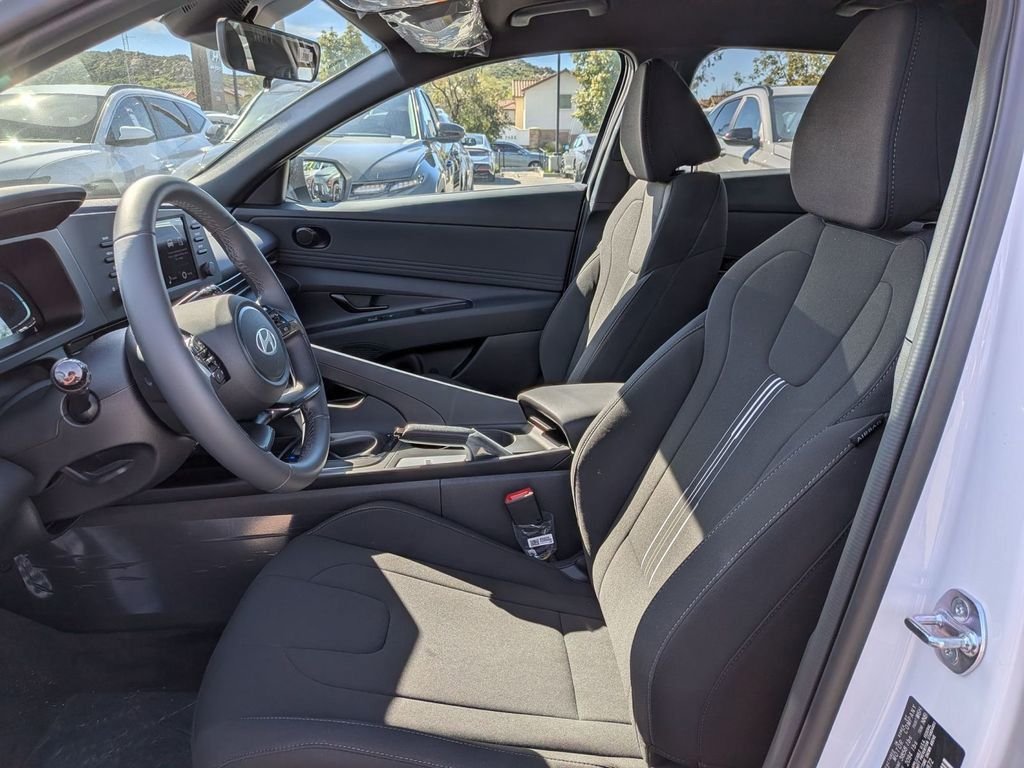 2026 Hyundai Elantra SEL Sport - Photo 15