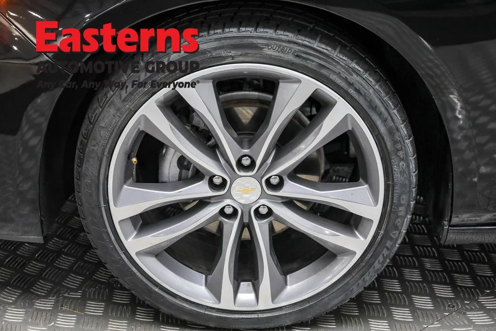 Used 2024 Black Chevrolet LT image 30