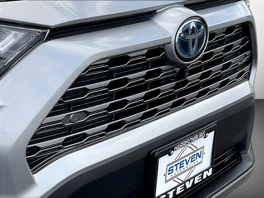Used 2022 Silver Toyota Limited image 40