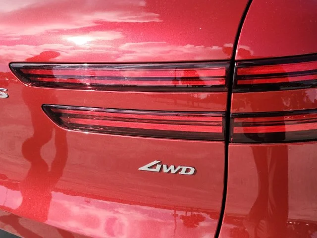 Used 2025 Red Genesis 2.5T image 10