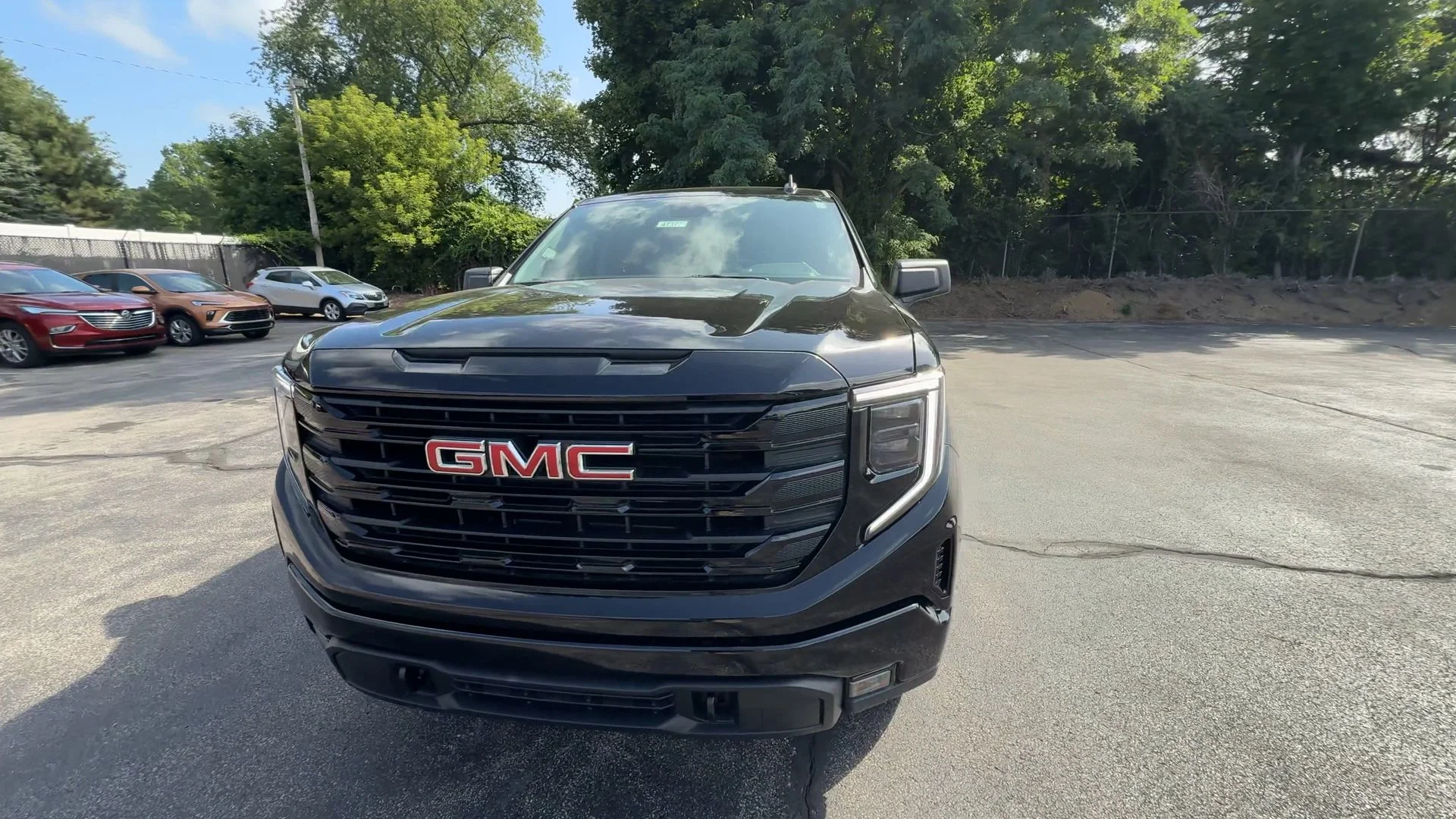 New 2026 Onyx Black GMC Elevation image 51