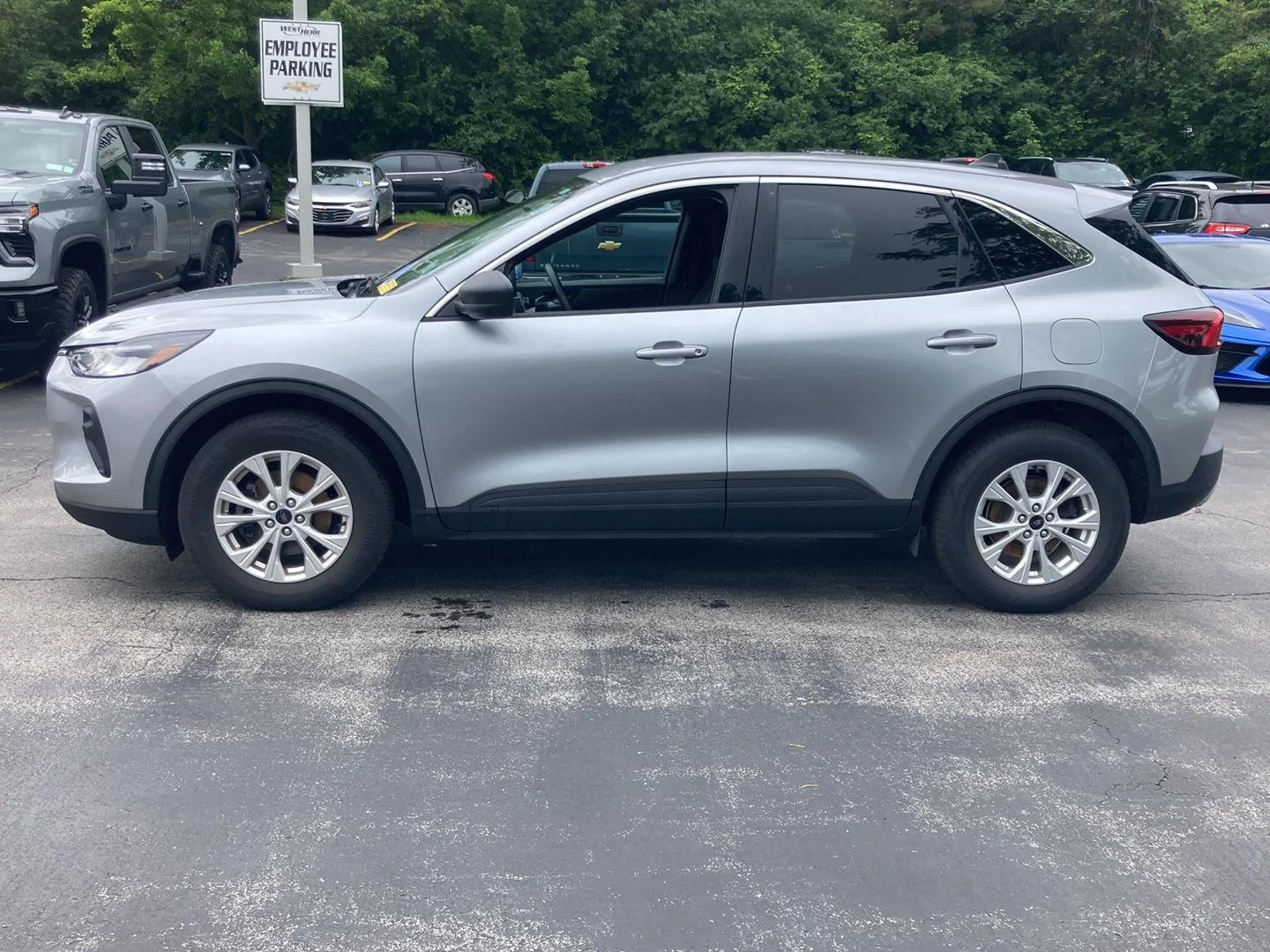 Used 2023 Iconic Silver Ford Active image 4