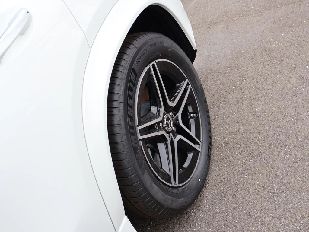 Certified Used 2026 Polar White Mercedes-Benz GLE 350 image 39