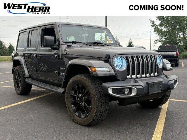 Used 2021 Granite Crystal Metallic Clearcoat Jeep Unlimited Sahara image 1