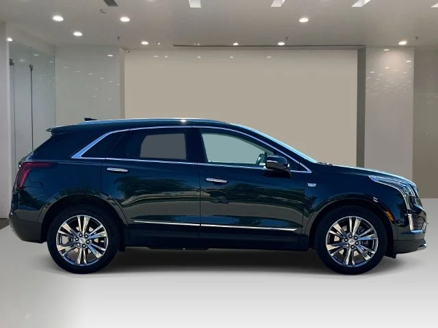 Used 2024 Green Cadillac Premium Luxury image 6