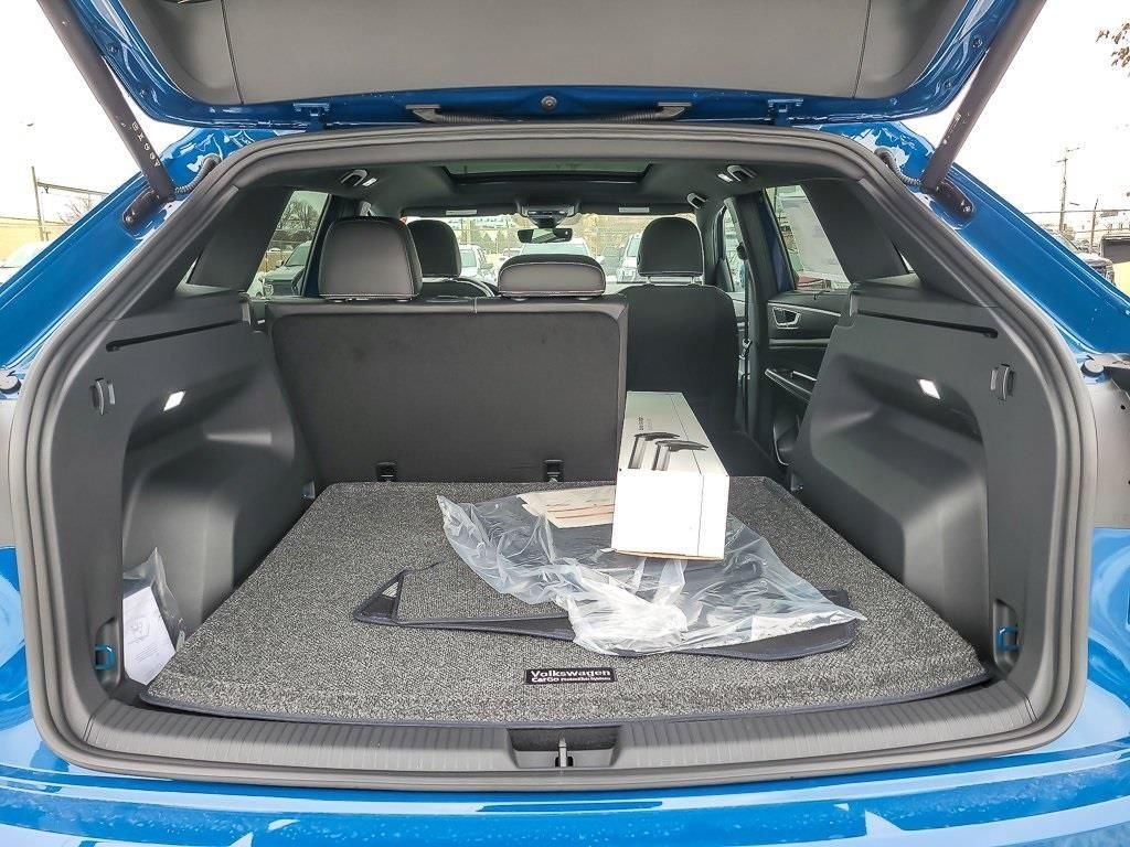New 2026 Mountain  Lake Blue Metallic Volkswagen 2.0T SE w/Technology image 14
