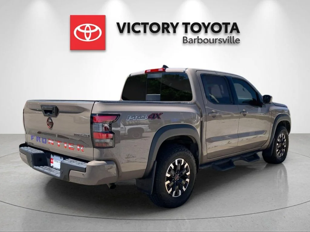 Used 2023  Nissan PRO-4X image 7