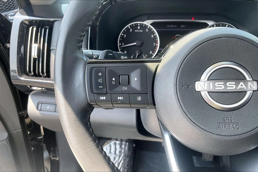 Used 2022 Black Nissan SV image 17