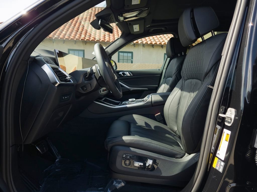 New 2026 Black Sapphire Metallic BMW xDrive50e image 7