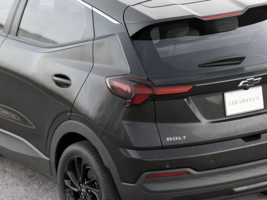 2027 Chevrolet Bolt RS - Photo 7