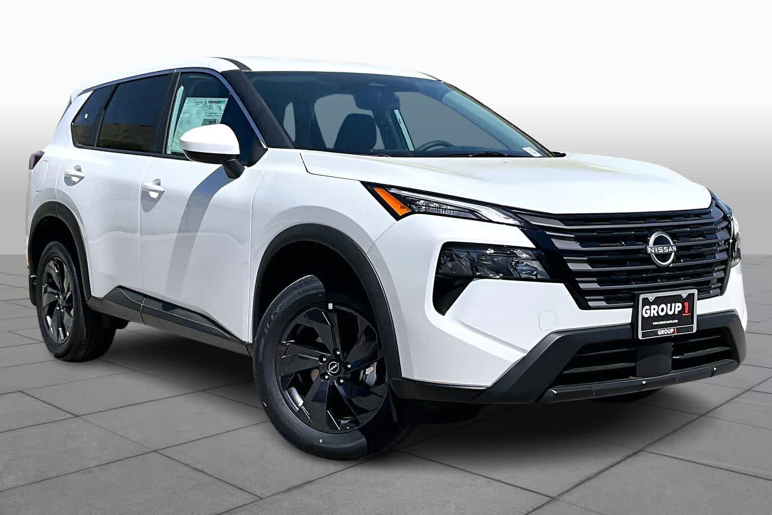 New 2026 Everest White Pearl TriCoat Nissan SV image 2