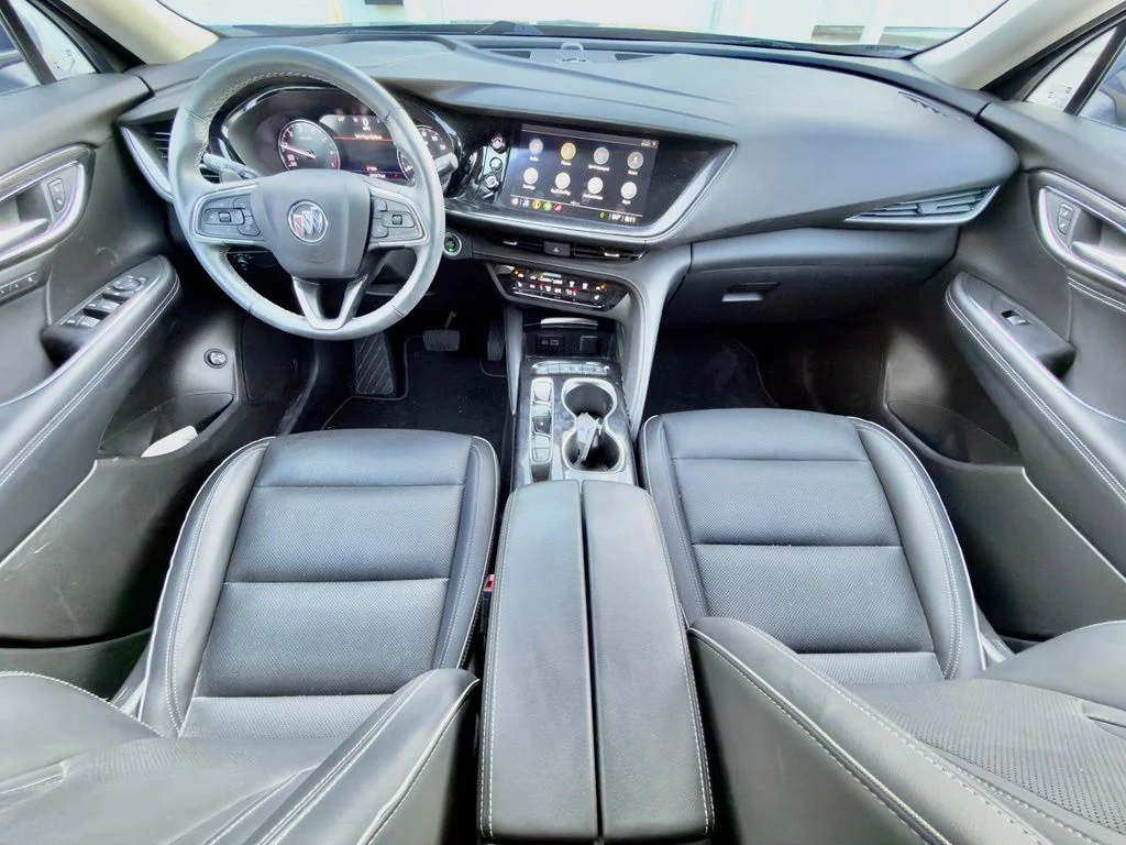 Used 2023 Blue Buick Essence image 9