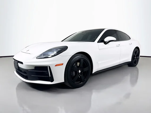 2024 Porsche Panamera 4