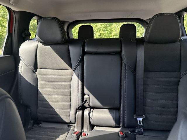 Used 2025  Mitsubishi SE image 27