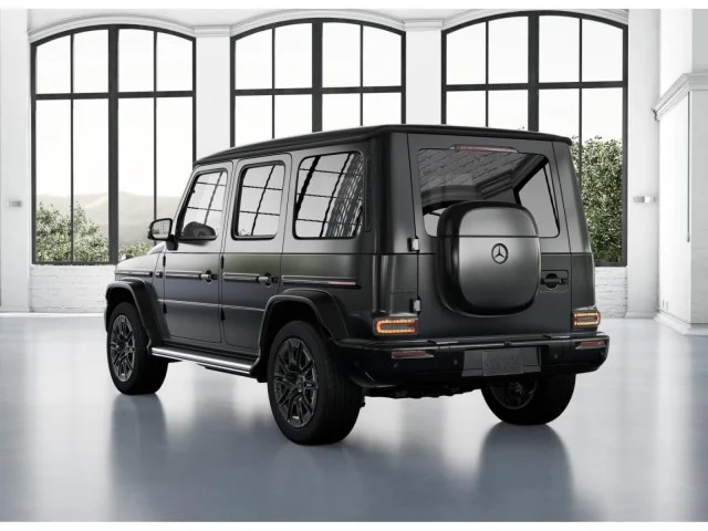 New 2027 MANUFAKTUR Night Black Magno Mercedes-Benz G 580 image 27