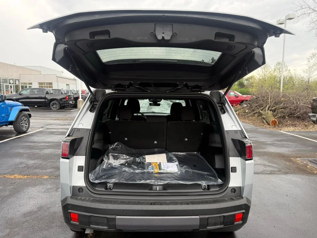 New 2026 Silver Jeep Laredo image 37