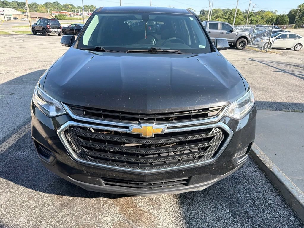 Used 2020 Chevrolet Traverse LS with VIN 1GNERFKW3LJ283046 for sale in Raytown, MO
