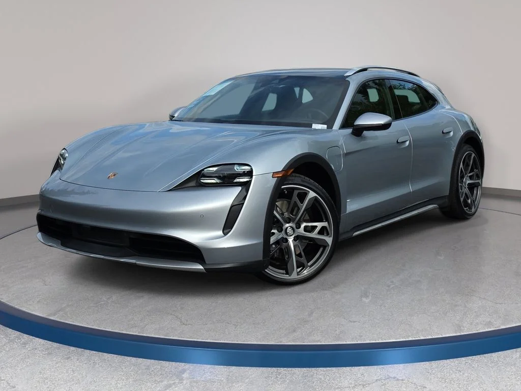 2023 Porsche Taycan Cross Turismo's photo