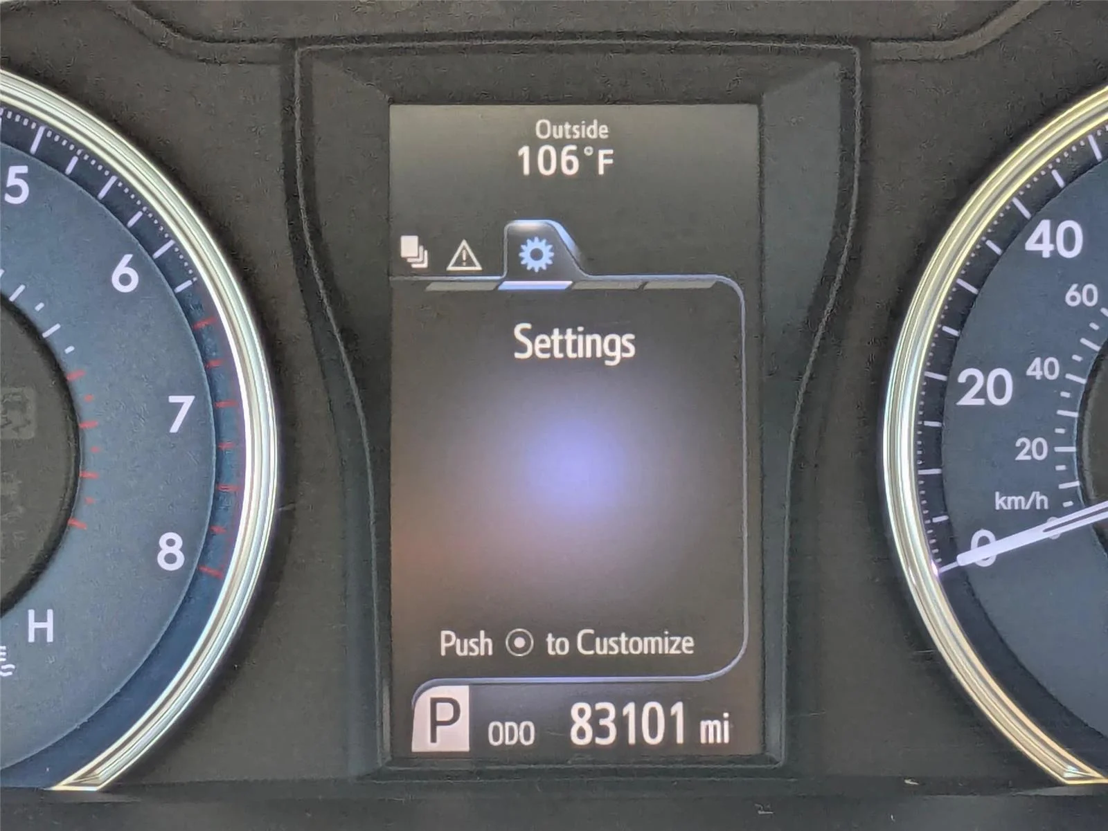 Used 2017 Creme Brulee Mica Toyota XLE image 19