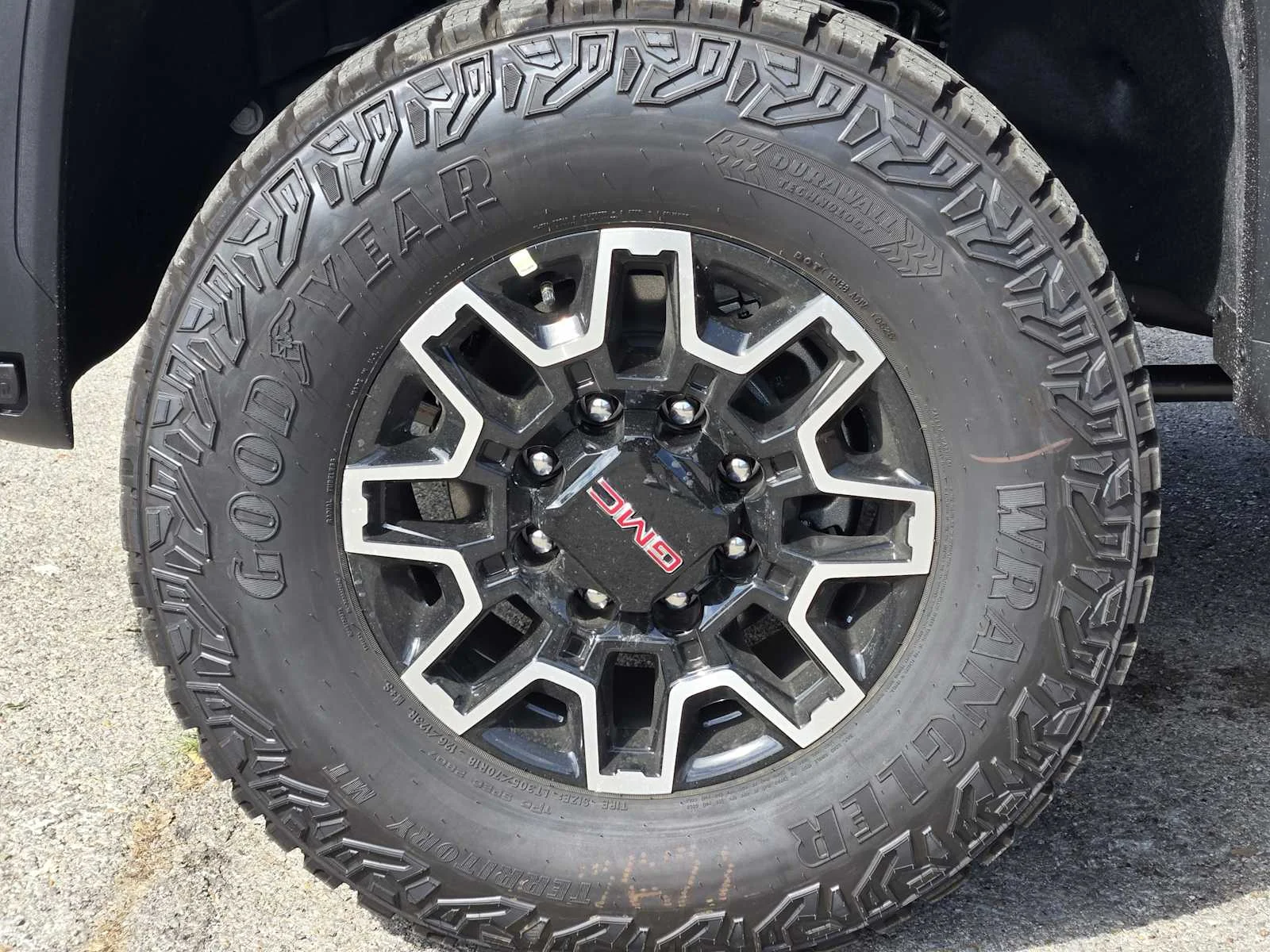 2026 GMC Sierra 2500HD AT4X - Photo 7
