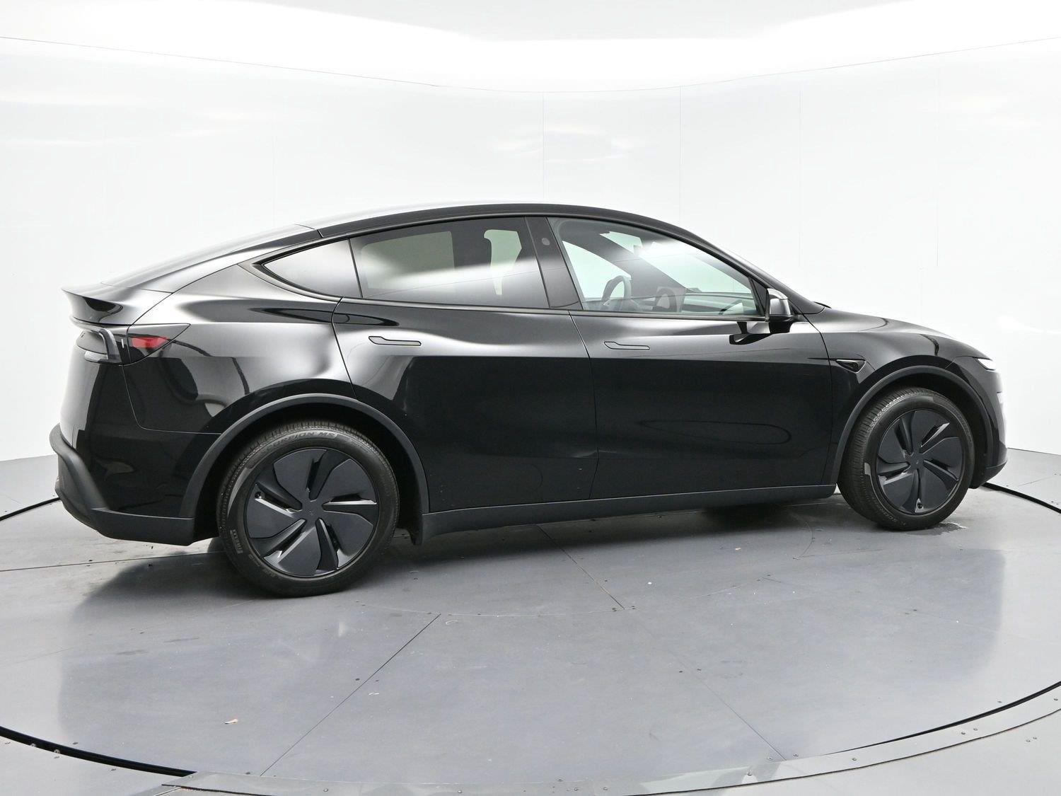 Used 2026 Diamond Black Tesla Premium image 8