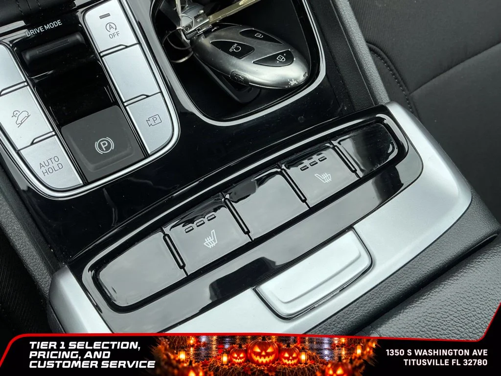 Used 2024 Gray Hyundai SEL image 34