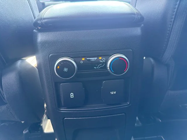 Used 2023 Blue Ford XLT image 12