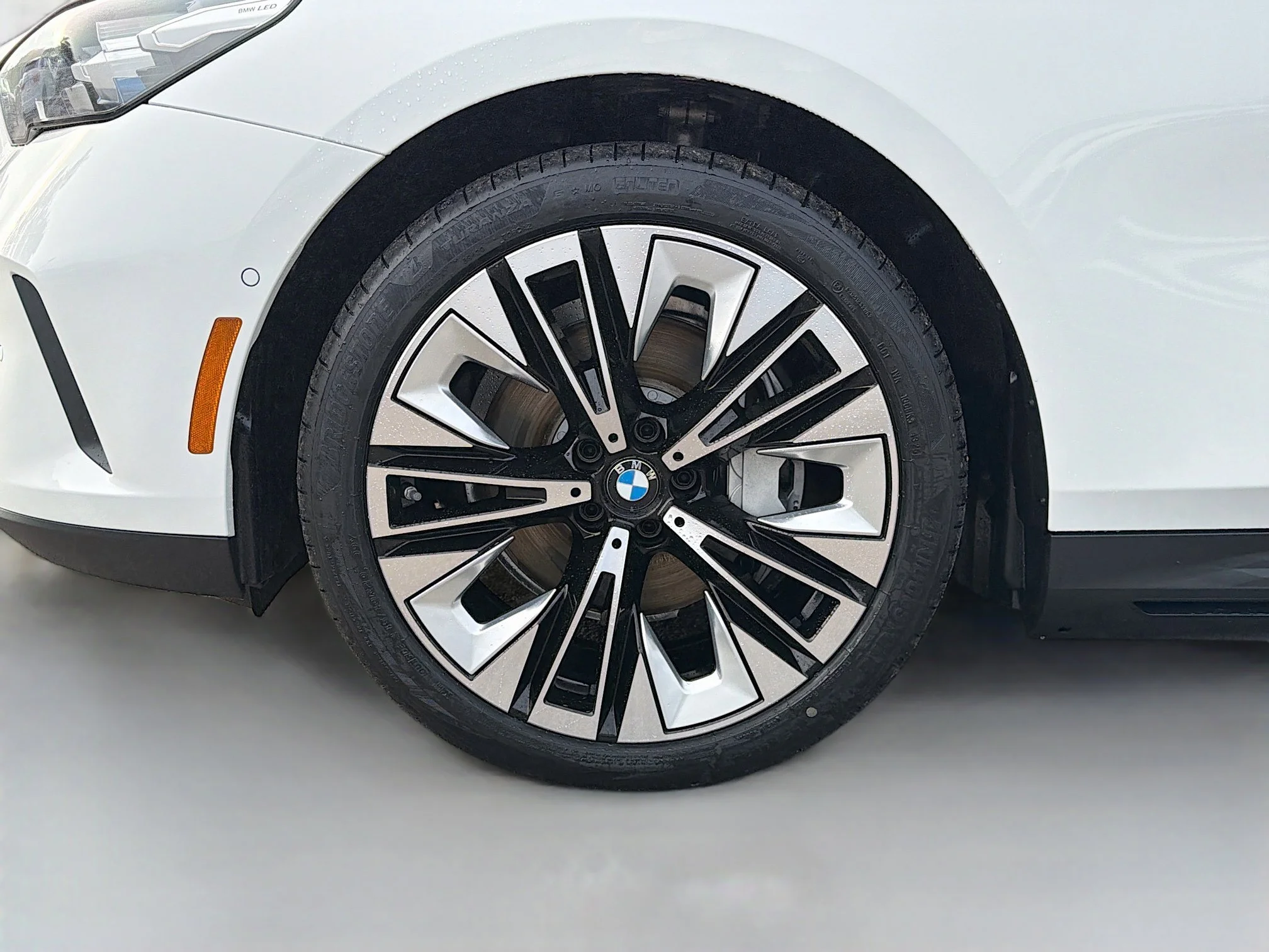 New 2026 Alpine White BMW eDrive40 image 42