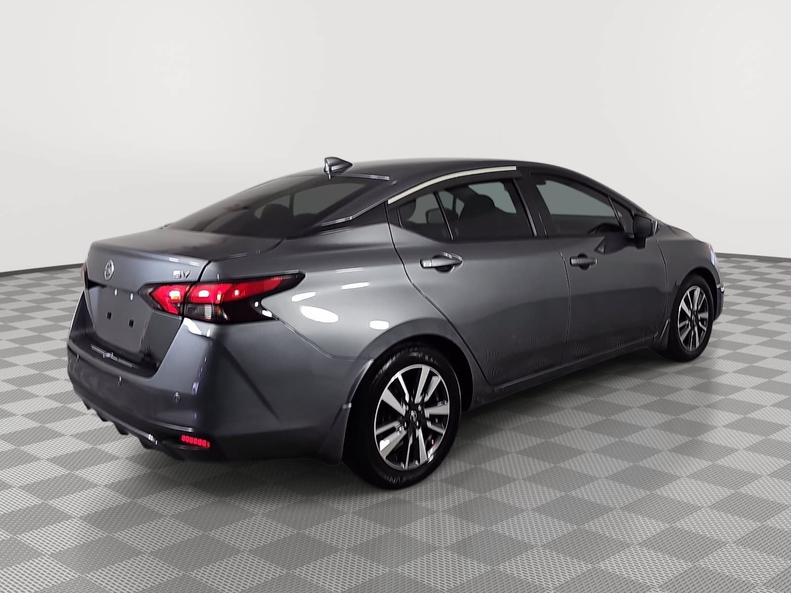 Used 2022 Gray Nissan 1.6 SV image 8