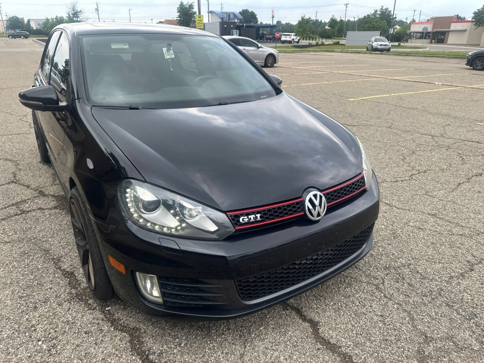 Used 2014 Deep Black Pearl Volkswagen Driver