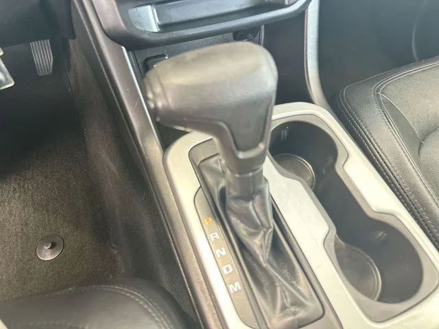 Used 2015 Silver Chevrolet LT image 22