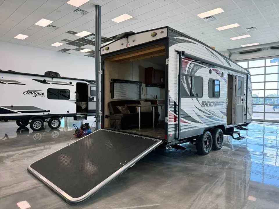 Used 2015  FOREST RIVER  image 7