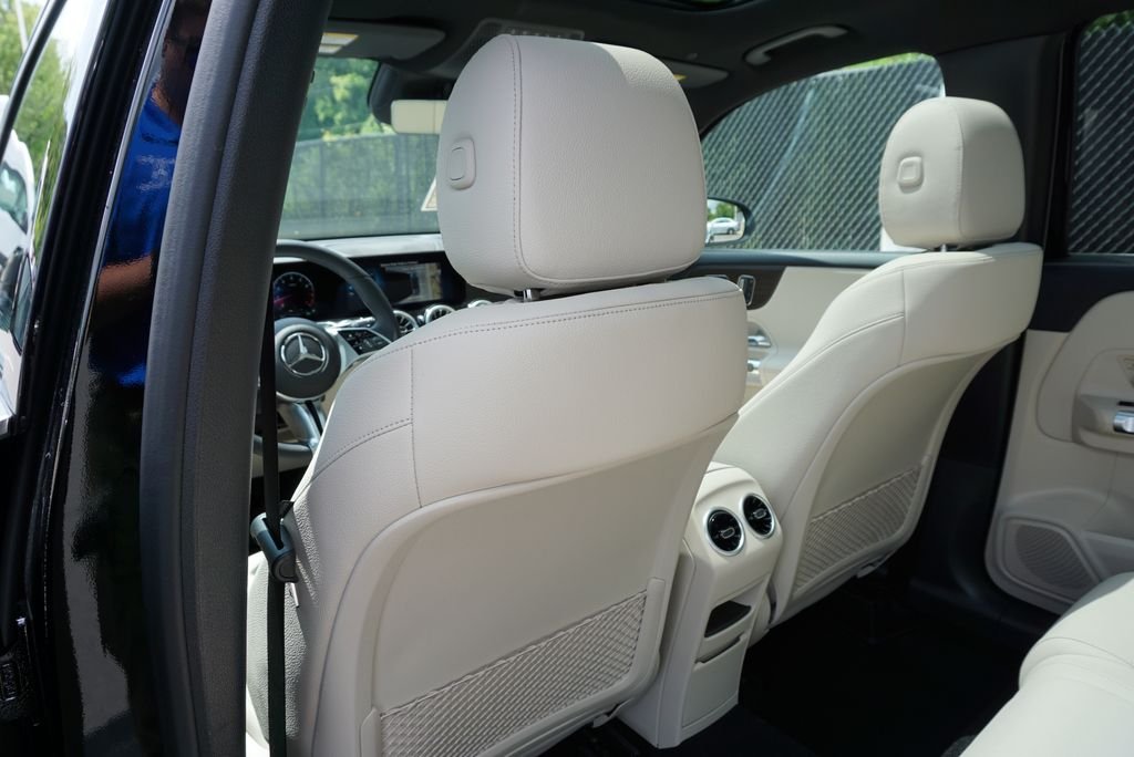 2025 Mercedes-Benz GLB Base - Photo 51