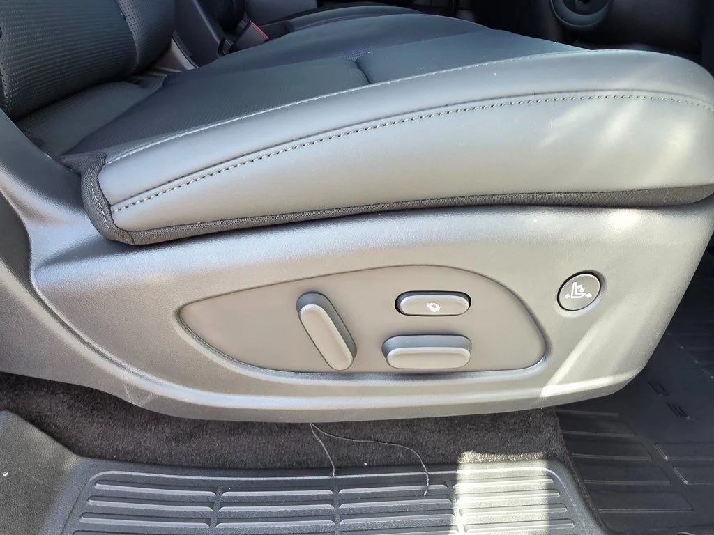 New 2026 Creamy White Pearl Hyundai Calligraphy image 17