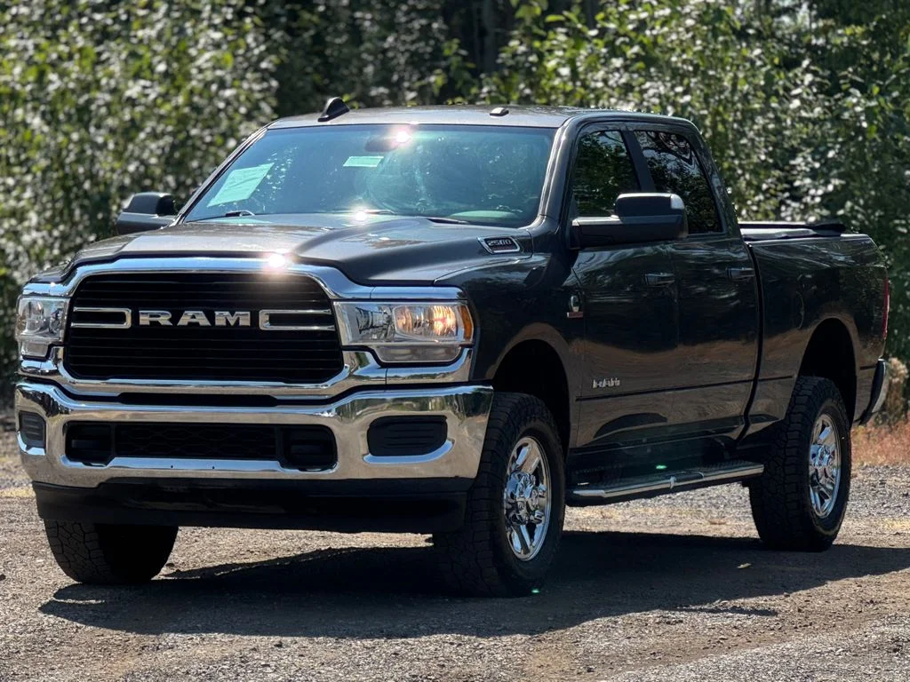 Used 2021 Granite Crystal Metallic Clearcoat Ram Big Horn image 3