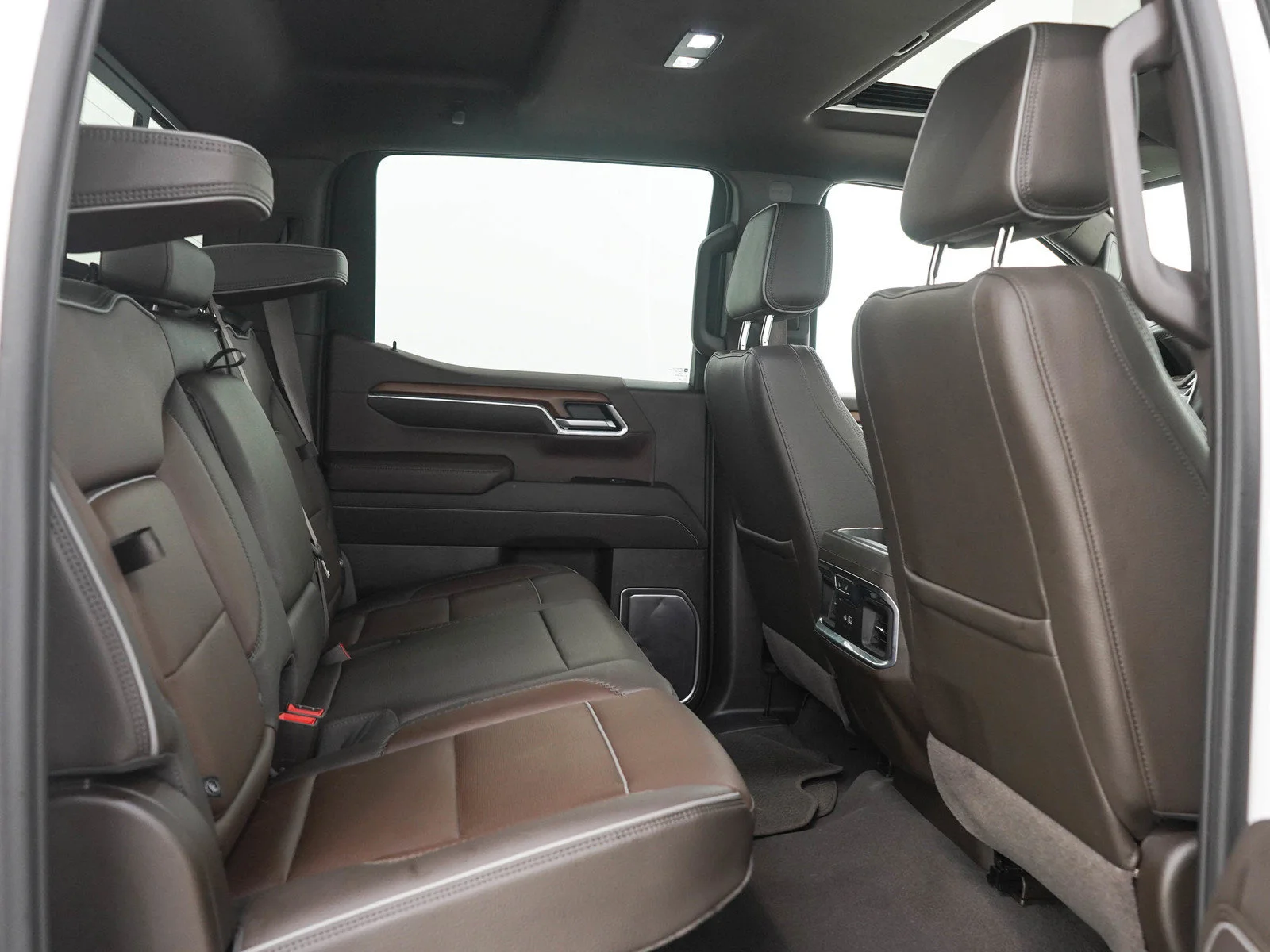 Used 2023 White Frost GMC Denali image 13