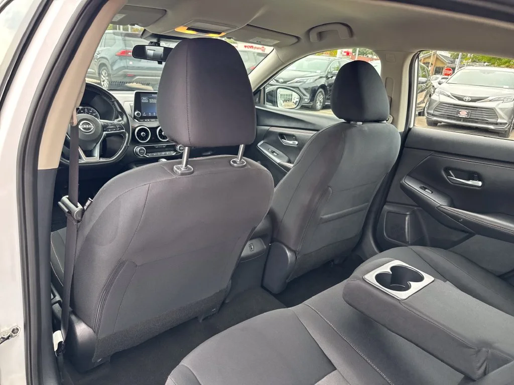 Used 2024 White Nissan SR image 38
