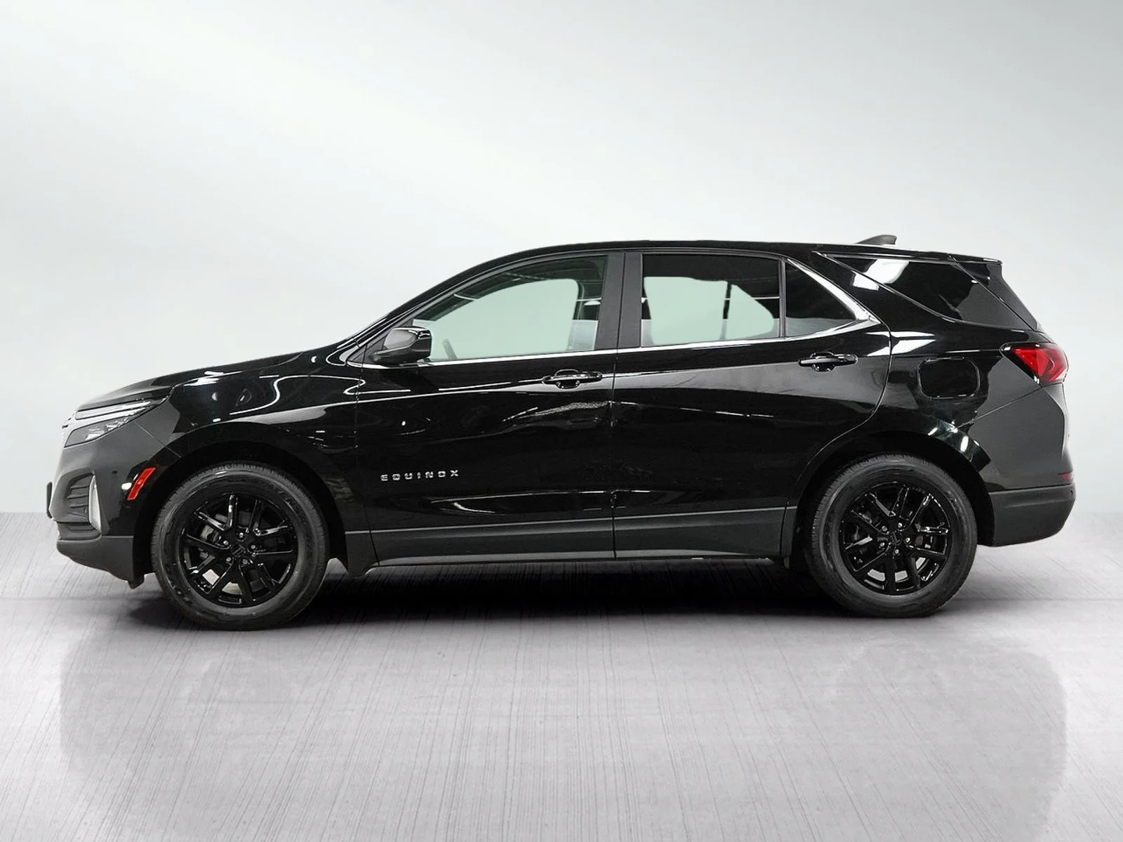 Used 2022 Chevrolet Equinox LT with VIN 2GNAXUEV7N6103787 for sale in Minneapolis, Minnesota