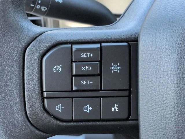 New 2026 Oxford White Ford F-450® XL image 21