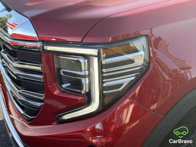 Certified Used 2024 Volcanic Red Tintcoat GMC SLT image 9