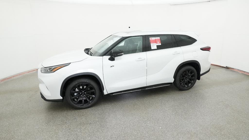 Certified Used 2026 Wind Chill Pearl Toyota Limited image 35