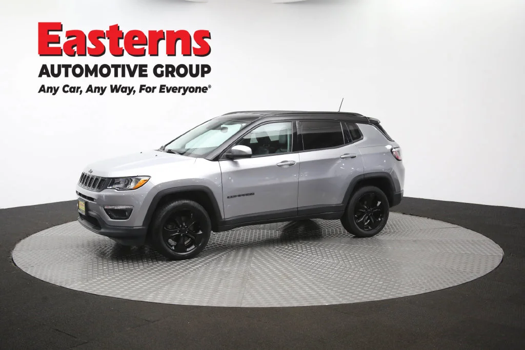 Used 2020 Silver Jeep Latitude image 58