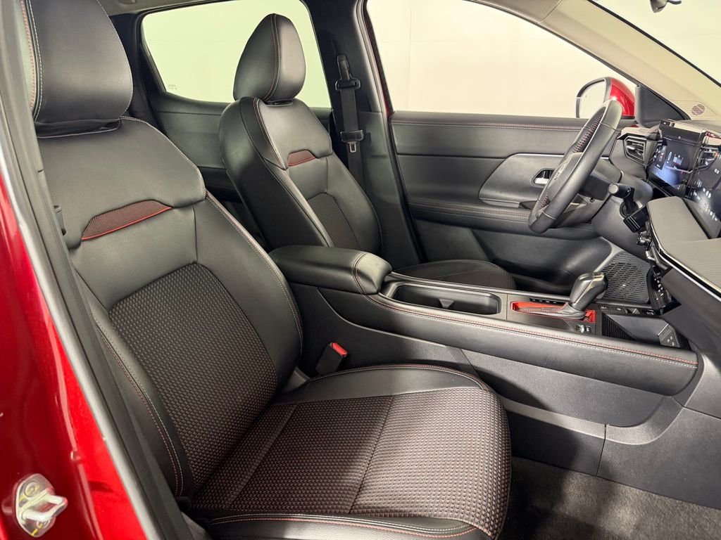 Used 2025 Red Nissan SR image 29