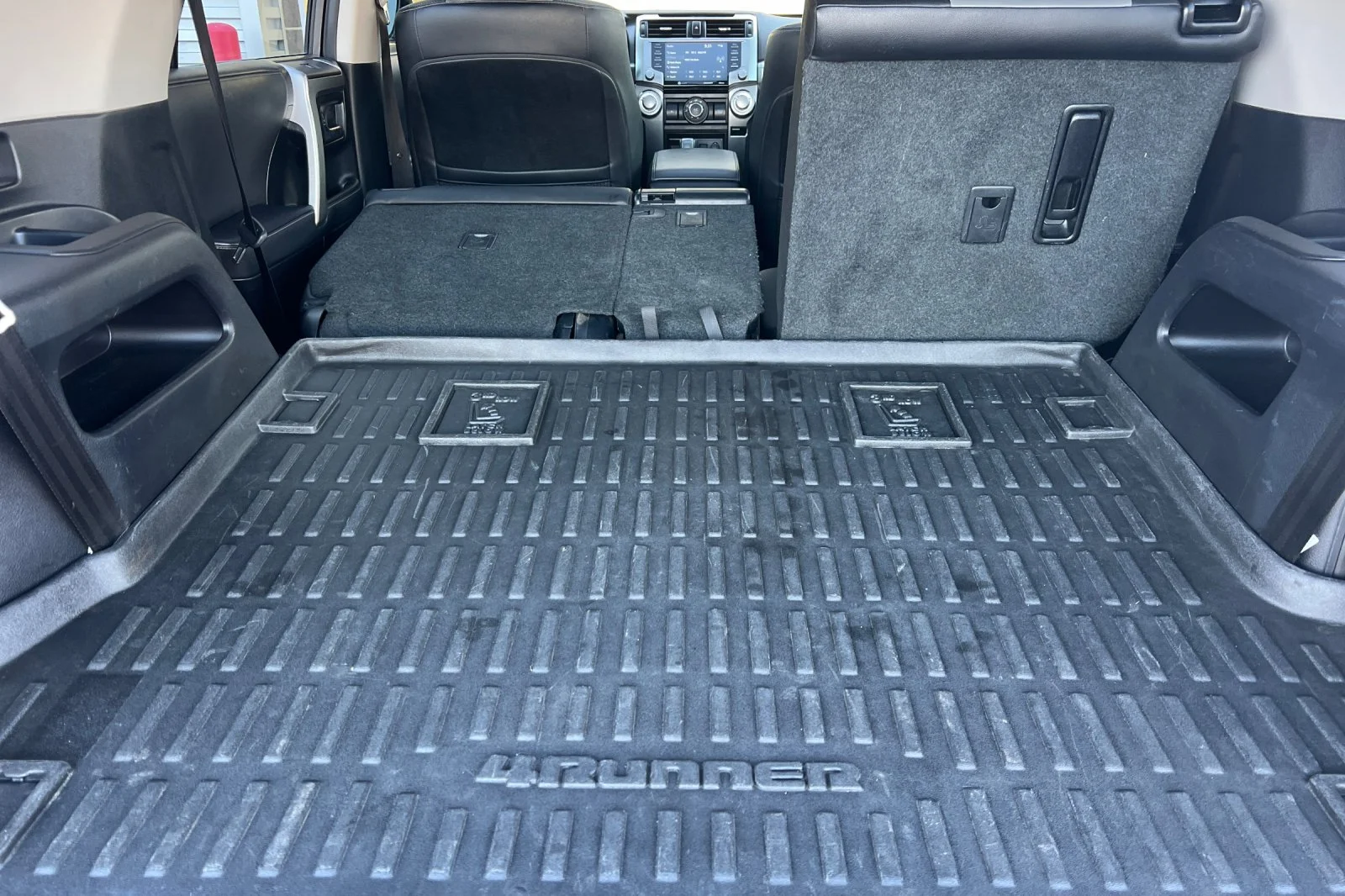 Used 2022 Magnetic Gray Metallic Toyota SR5 Premium image 15
