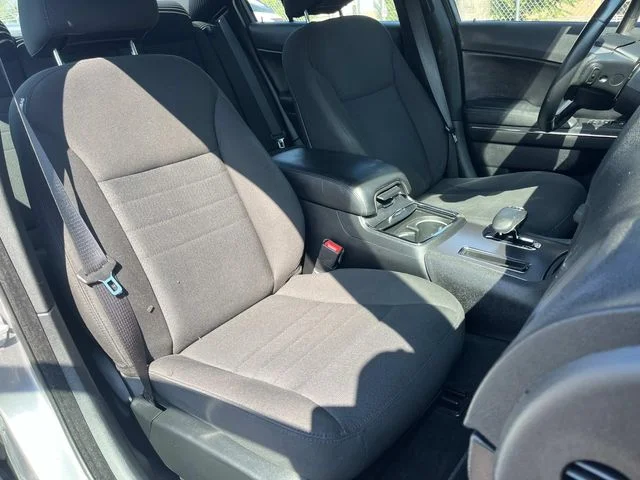Used 2013 Silver Dodge SXT image 27
