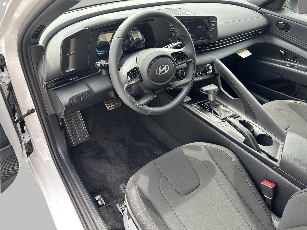 New 2026 Serenity White Hyundai SEL Sport image 8