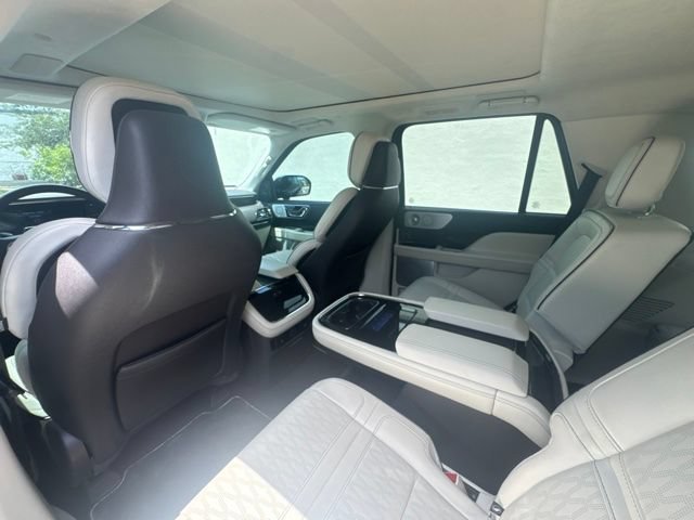 Used 2023 Black Metallic Lincoln Black Label image 3