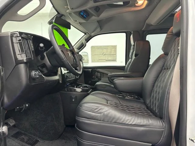 2026 GMC Savana Cargo Work Van - Photo 19