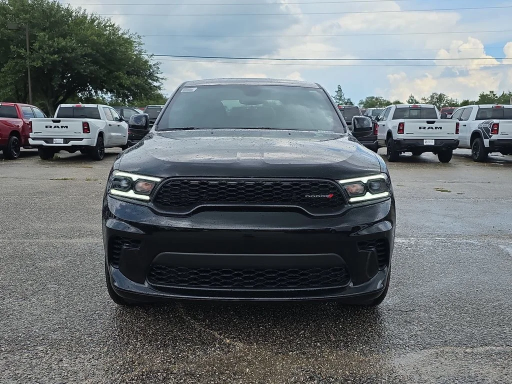 New 2026 Diamond Black Clear-Coat Exterior Paint Dodge GT image 9