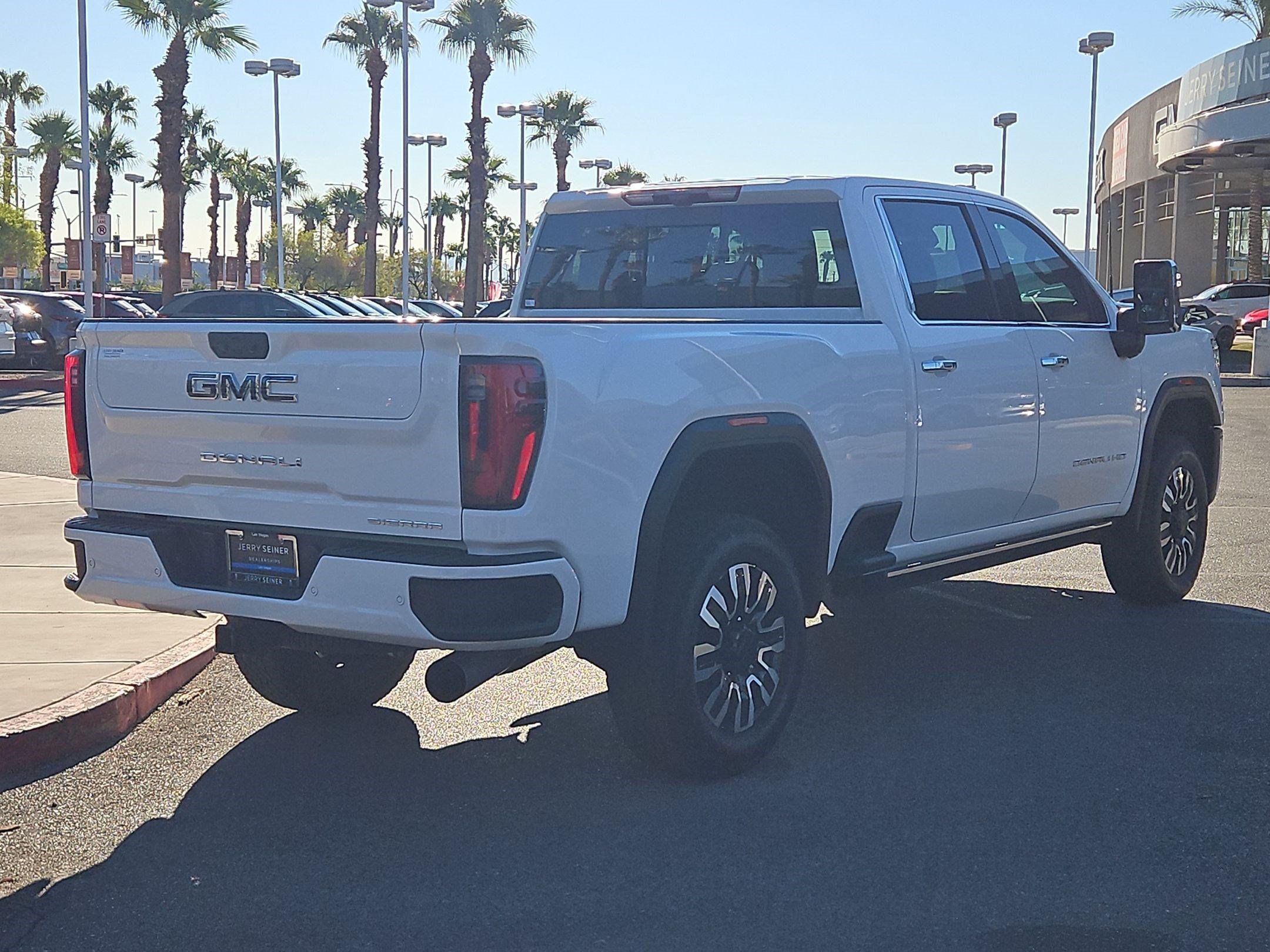 Used 2025 Summit White GMC Denali Ultimate image 6
